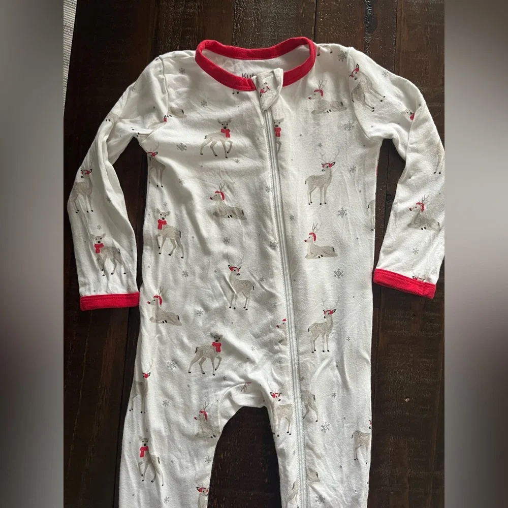 Kyte Baby Cloud Deer Christmas Reindeer Footless Romper Pajamas Onesie Bamboo